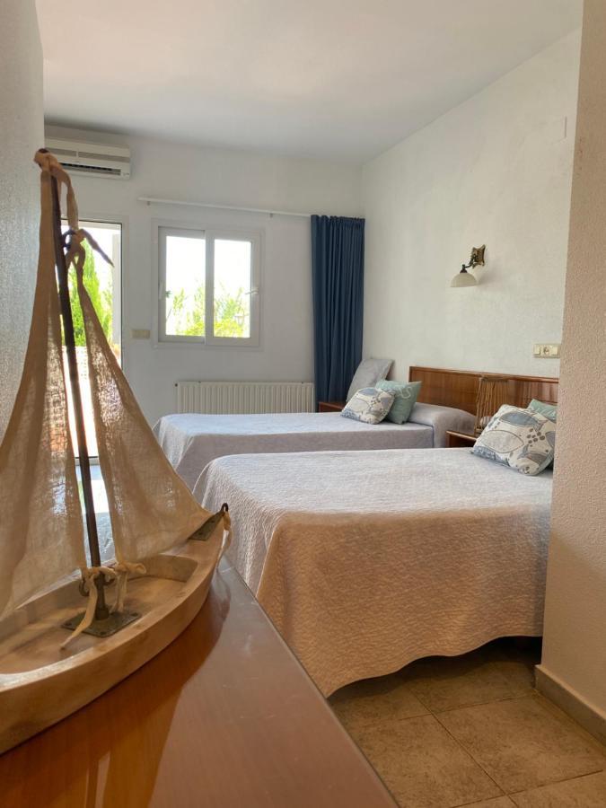 Hostal Blayet Valencia Exterior foto