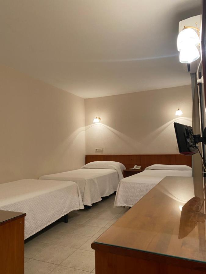 Hostal Blayet Valencia Exterior foto