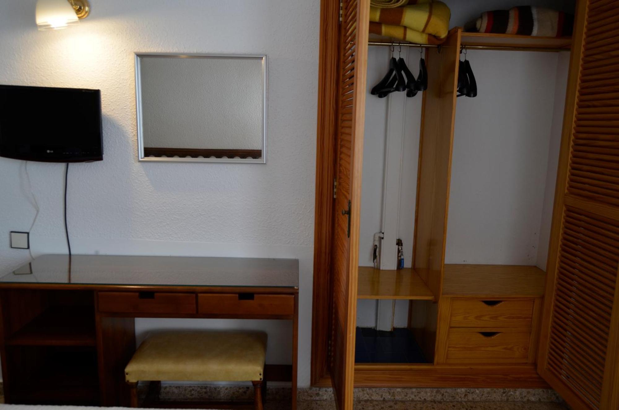 Hostal Blayet Valencia Exterior foto