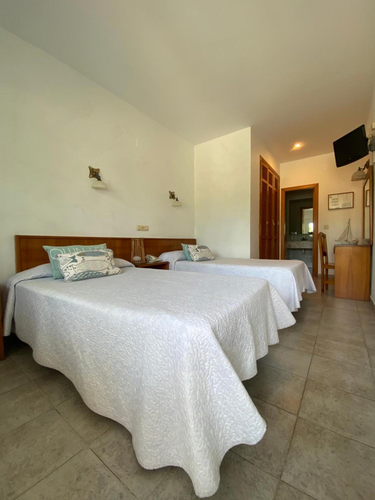 Hostal Blayet Valencia Exterior foto